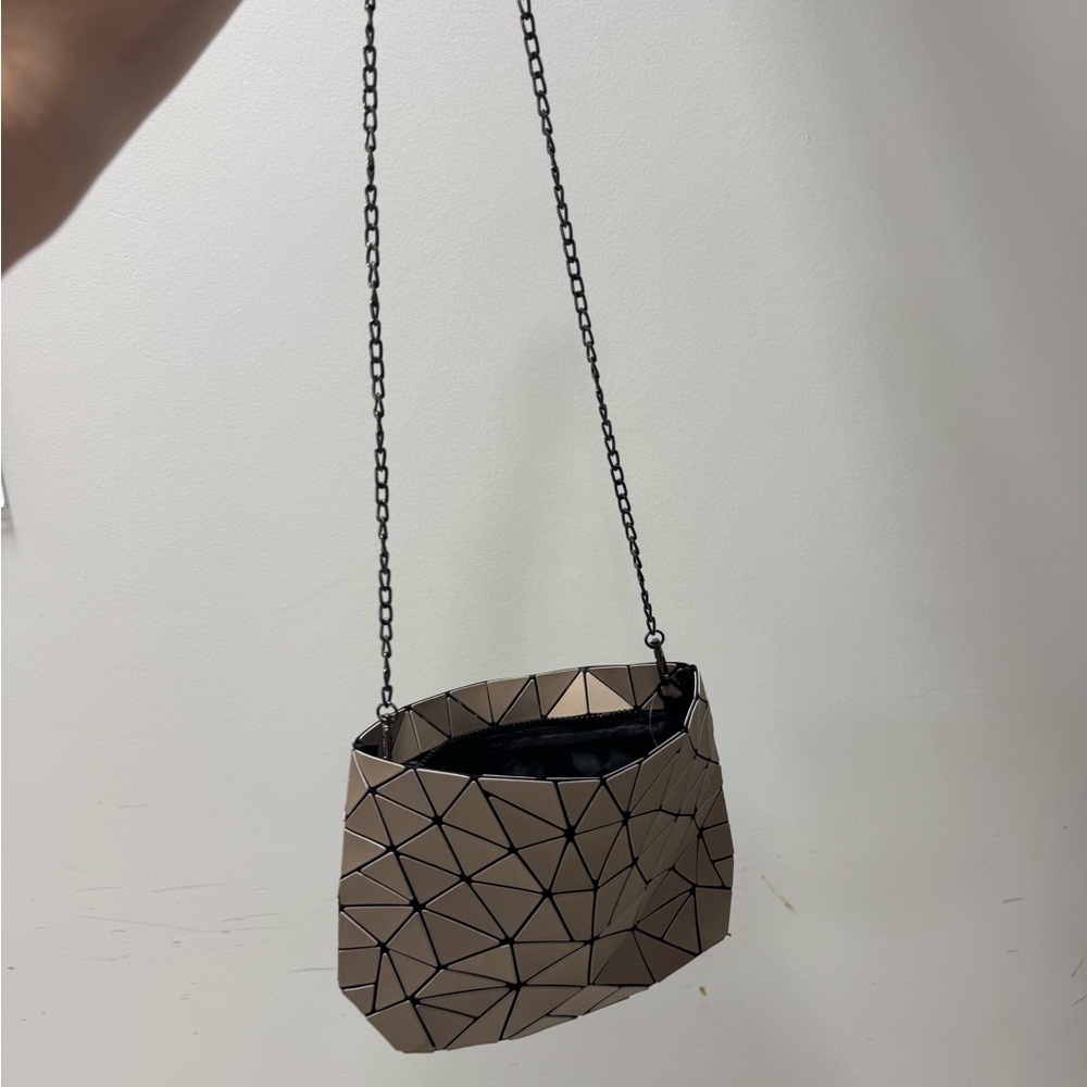 Geometric Chain Shoulder Bag - Light Goldish-Tan Triangles with Black Between